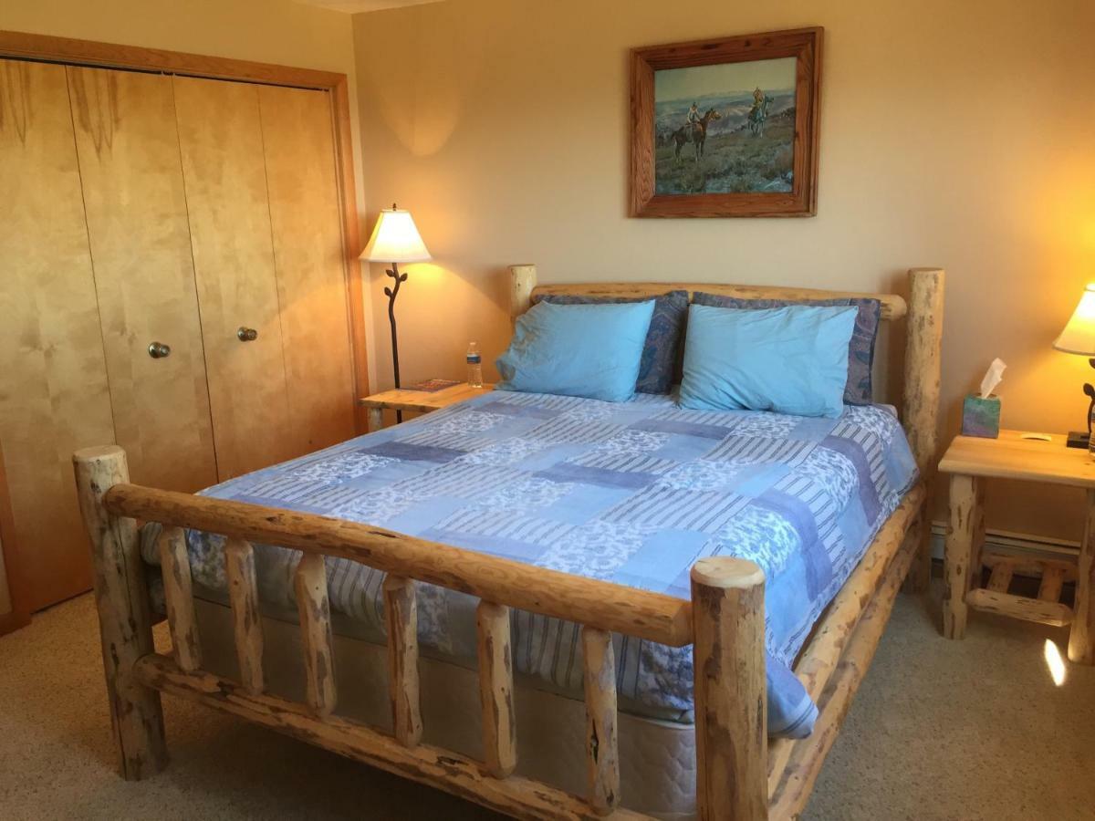 Fish Creek House Bed & Breakfast Silver Star ภายนอก รูปภาพ