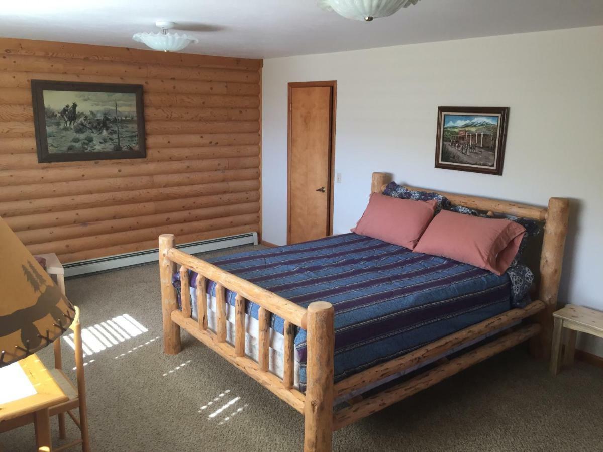 Fish Creek House Bed & Breakfast Silver Star ภายนอก รูปภาพ